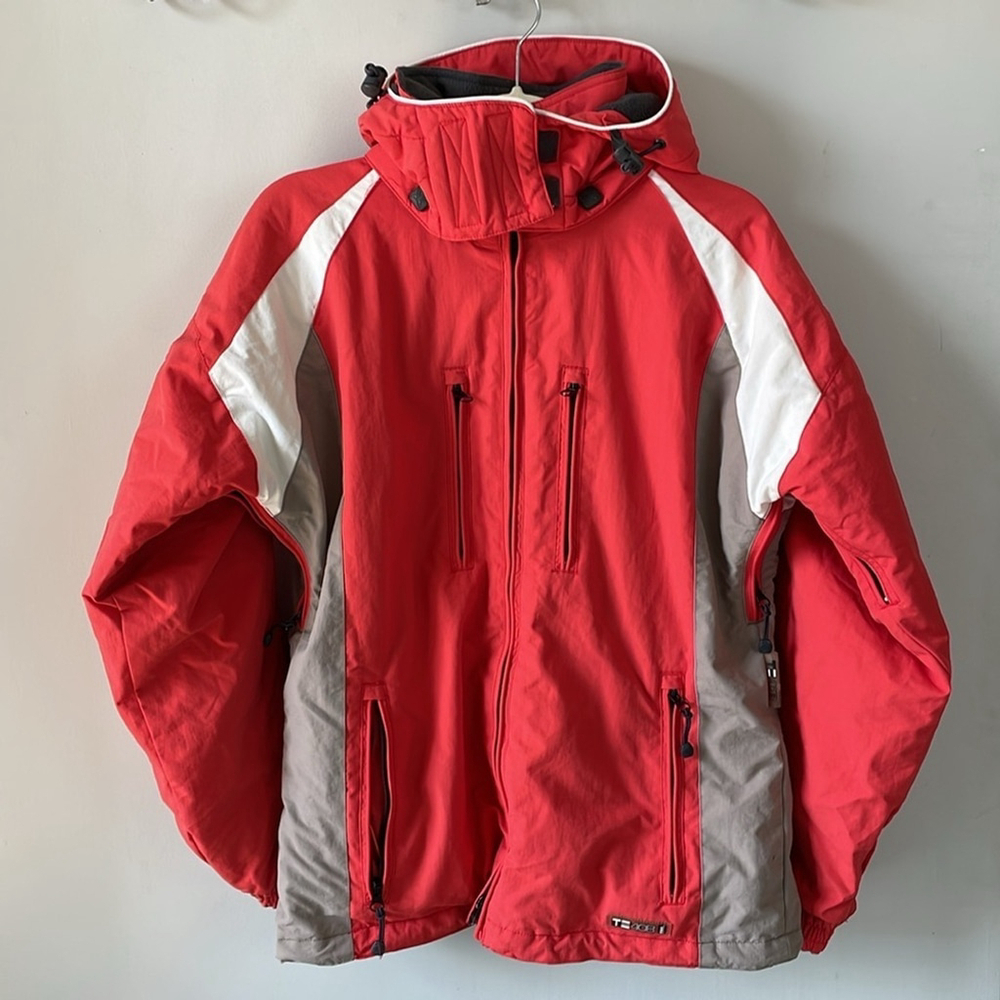 TE 408 E.A.S. Boardwear, XS bright coral women’s ski or snowboard jacket, EUC